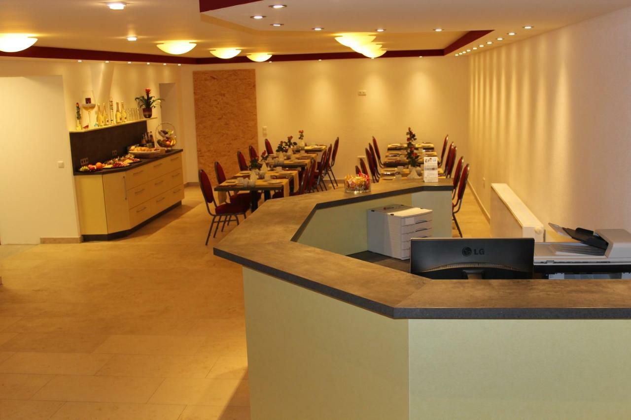 Helmers Gaestehaus Gempfing Luaran gambar
