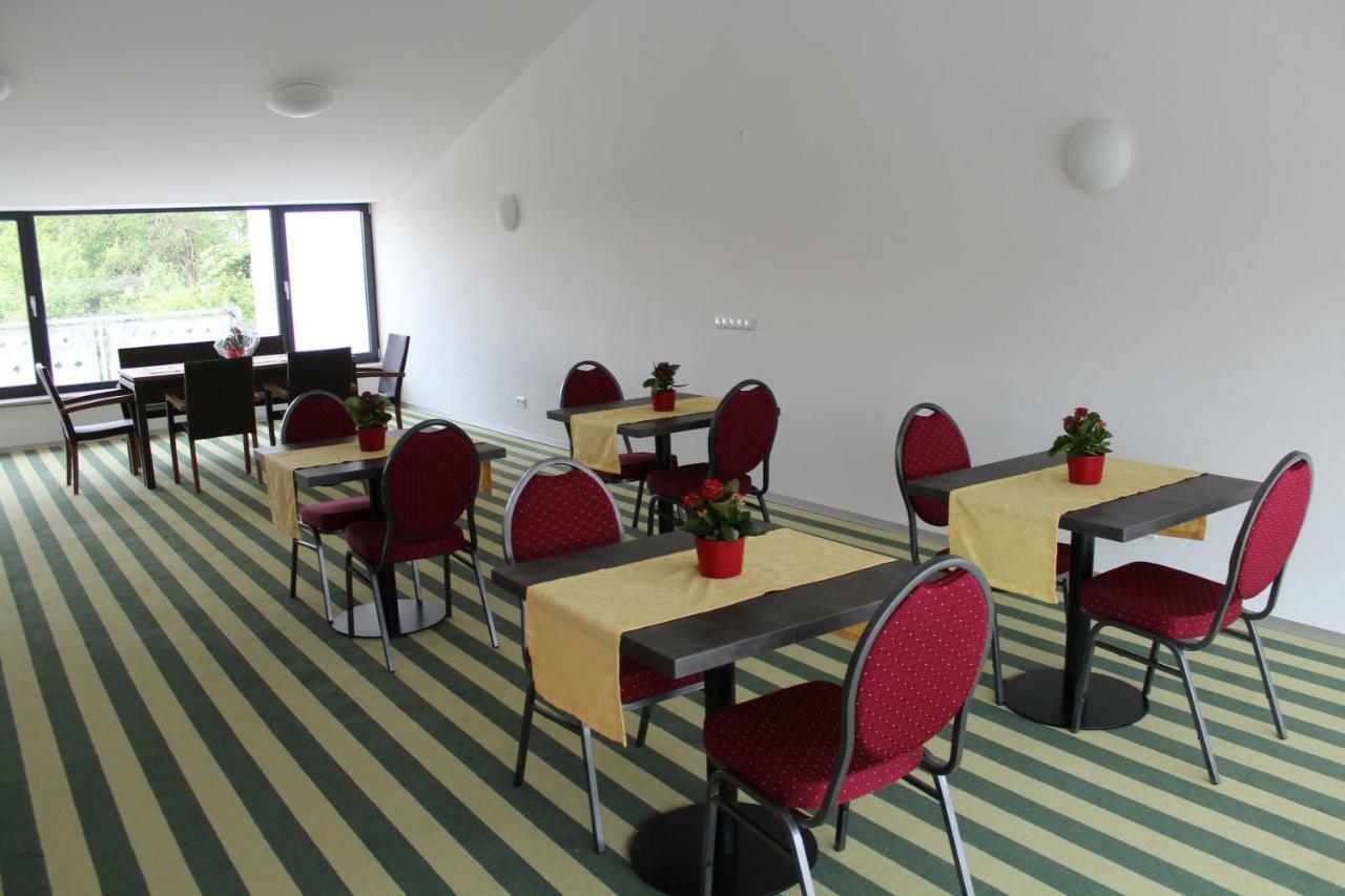Helmers Gaestehaus Gempfing Luaran gambar